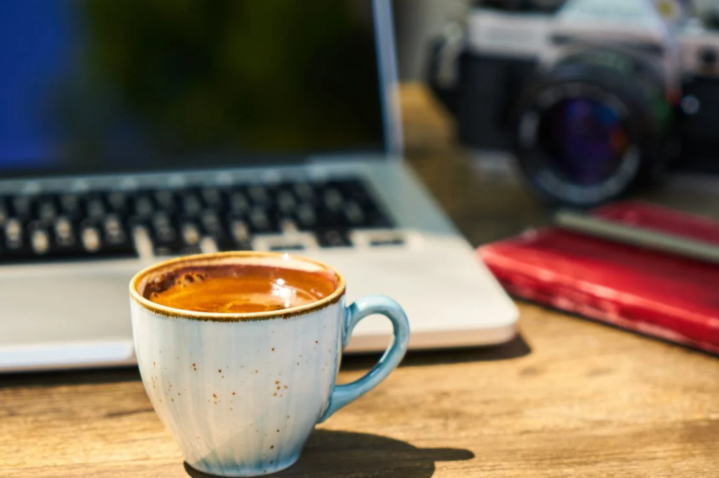 资深字幕翻译不同语种翻译价格多少？